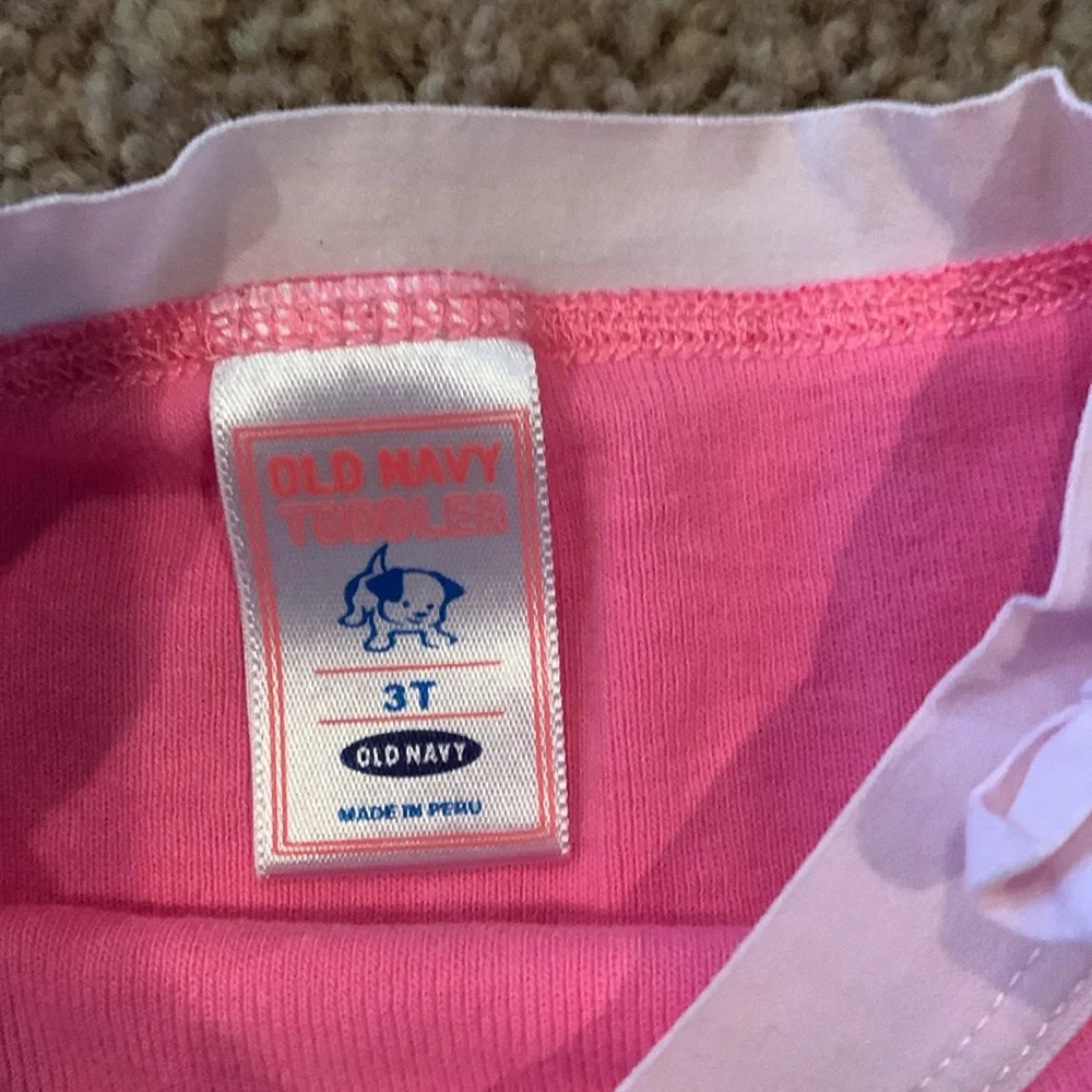 Old Navy top